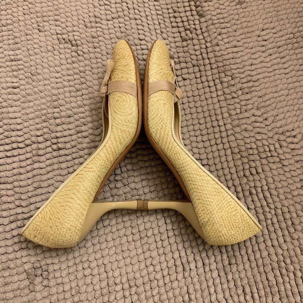 Salvatore Ferragamo Raffia Top Leather Heels Pumps with Ribbon Cream Beige 9 - Picture 8 of 16